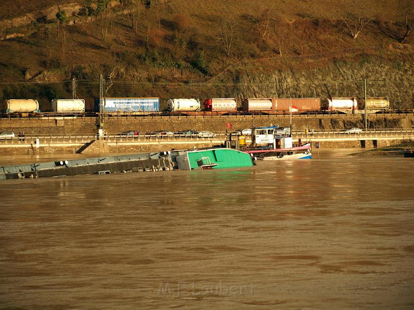 Schiff gesunken St Goarhausen Loreley P259.jpg